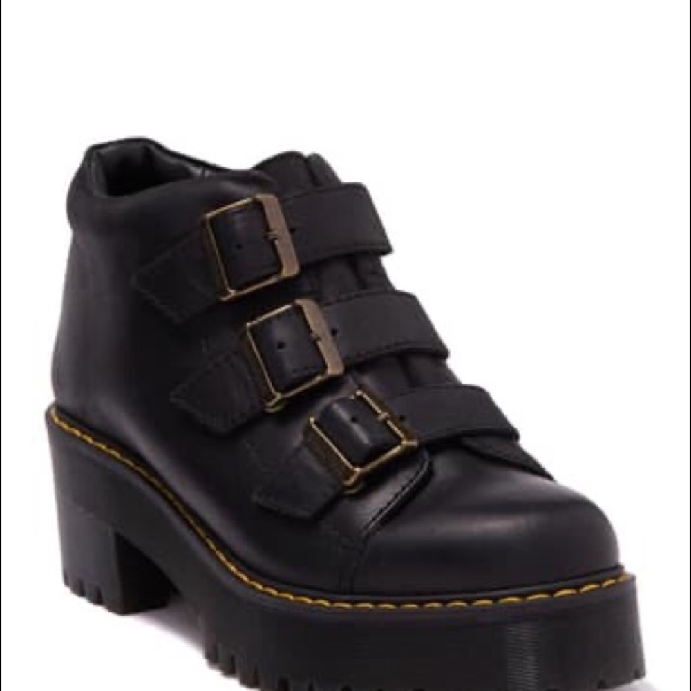 Dr. Martens Copolla Leather Heeled Boot Black